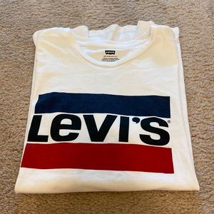 Men's Levi's t-shirt, size M